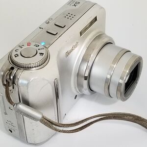 Kodak easyshare c875 digital camera with bag cables and manual tested working